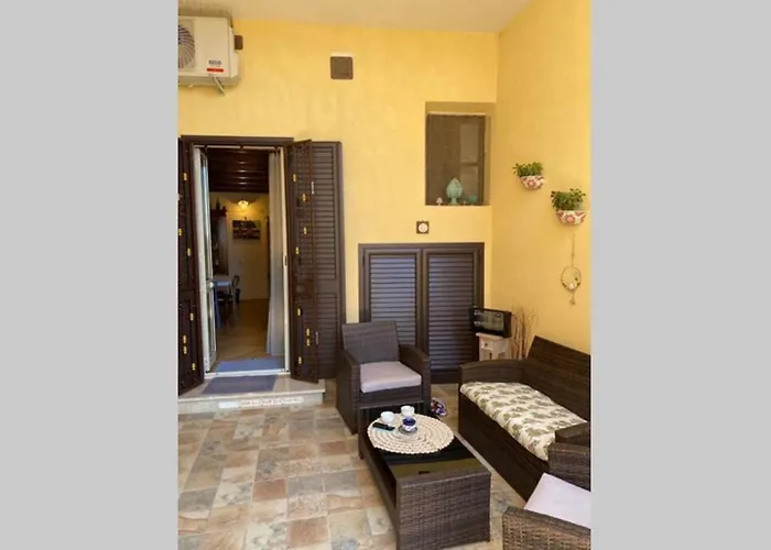 L'elegante Dependance Del Barone Francesco Sala