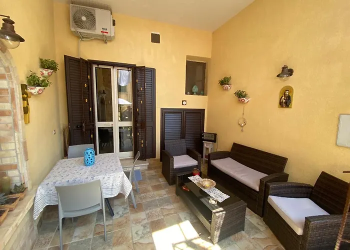 L'elegante Dependance Del Barone Francesco Sala * Agrigento