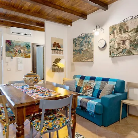 L'elegante Dependance Del Barone Apartment *
