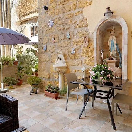 L'elegante Dependance Del Barone Apartment Agrigento