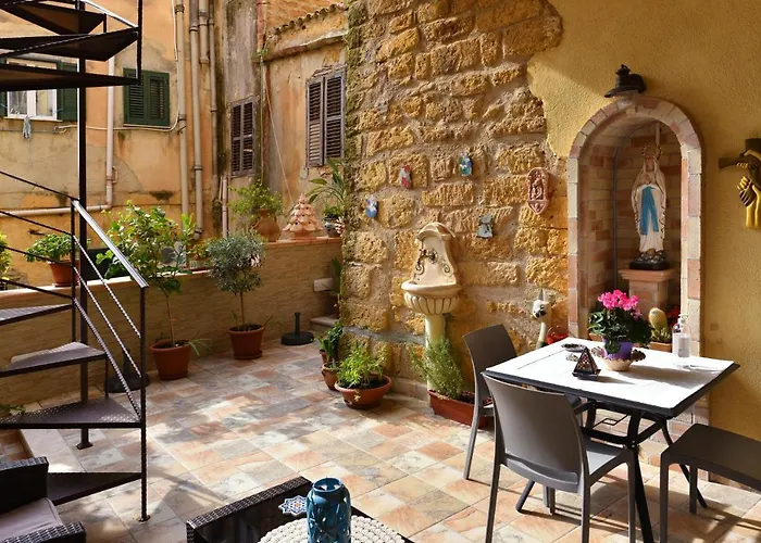 L'elegante Dependance Del Barone Francesco Sala *