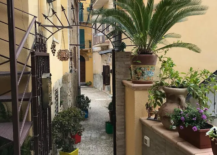 L'elegante Dependance Del Barone Francesco Sala